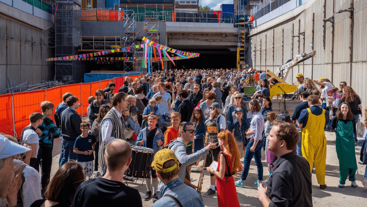 Parades, spectacles et DJ set : une fête gratuite et ouverte à tous sur ce chantier du Grand Paris Express