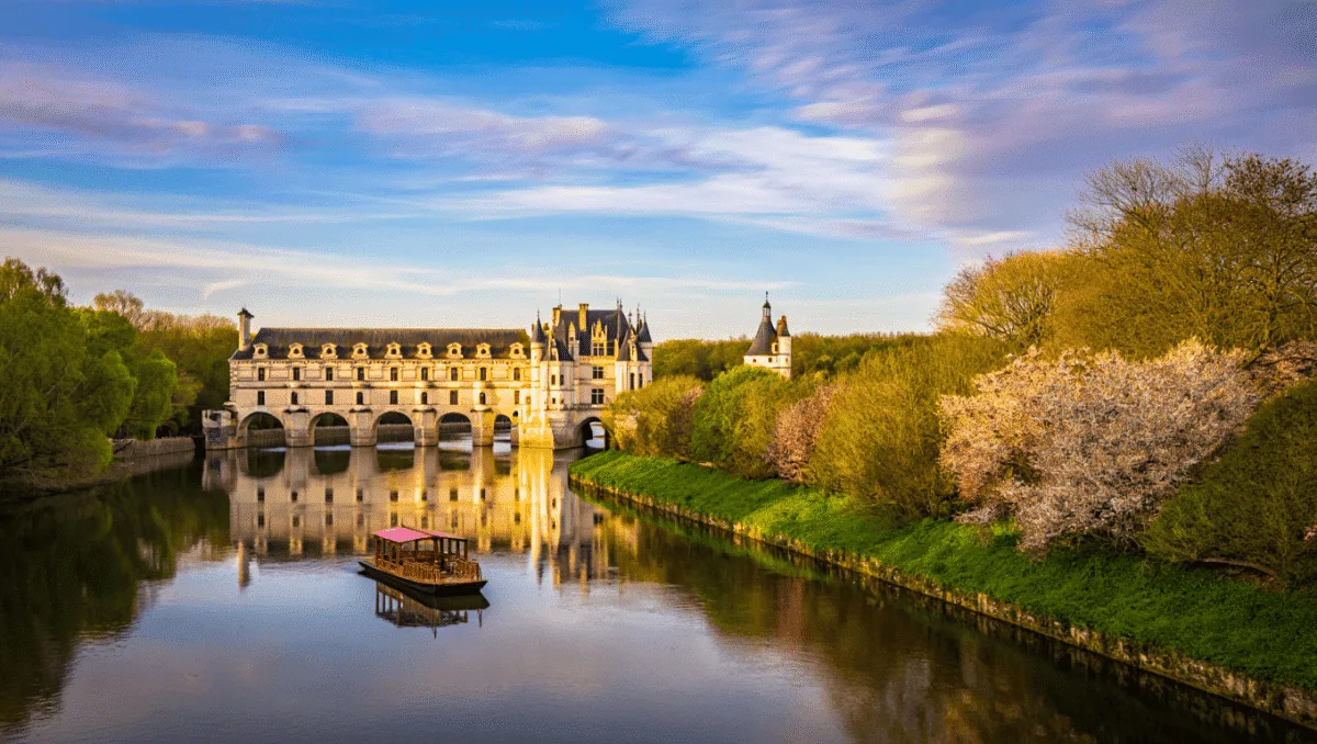 Bateau la Gabare sur le Cher devant Chenonceau