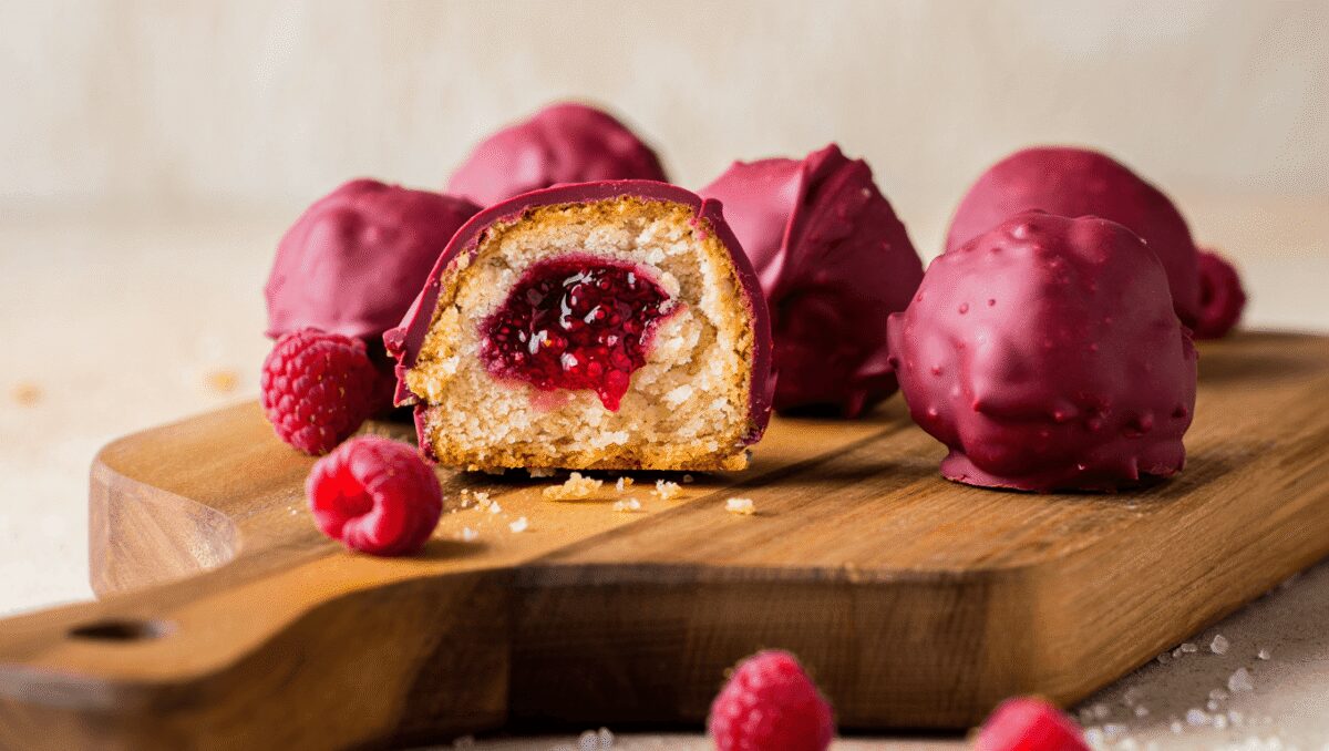 Biscuits sablés cœur framboise
