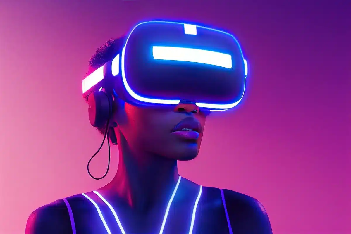 Foyer lumineux d'un jeu immersif avec décor et visiteurs anonymes en mouvement